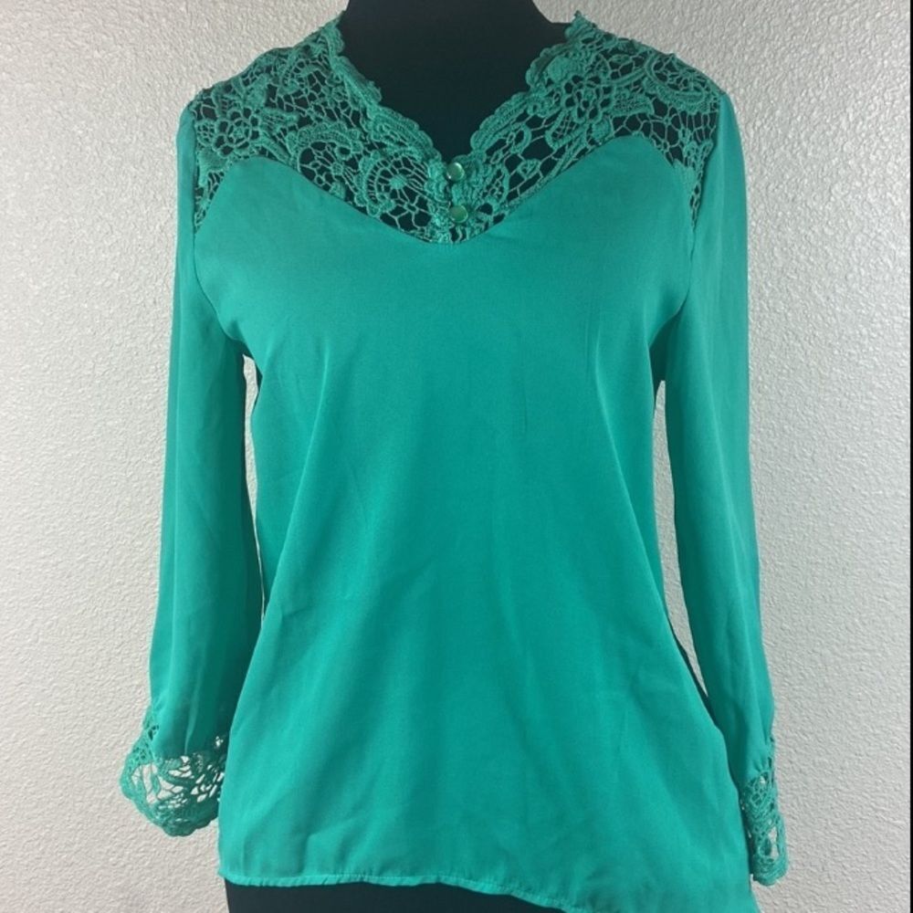 Elegant Green Lace Trim Women's Top Blouse Size S